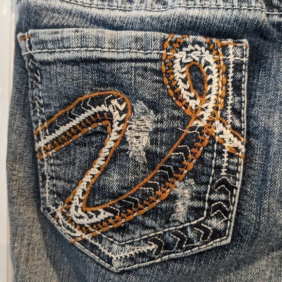 Vanity Premium Collection Curvy Jeans Cropped Capri Distressed Women's Size 28 - Picture 14 of 16